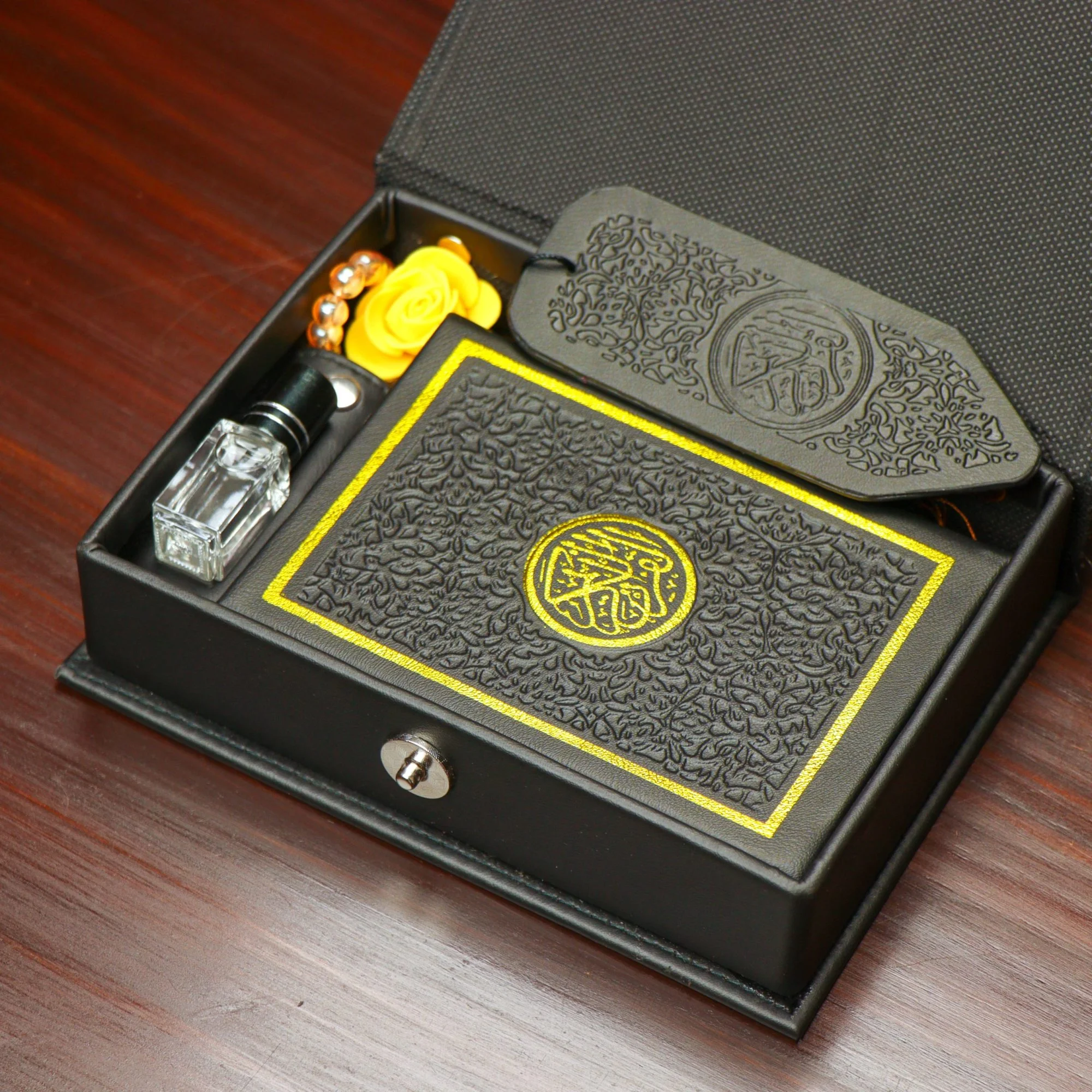 Quran Gift Combo - Image 2